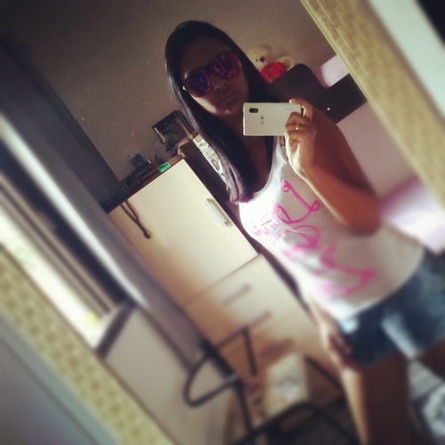 Mayakarolcosta's profile picture. 