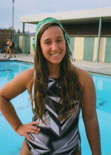 carlss_Jr's profile picture. 