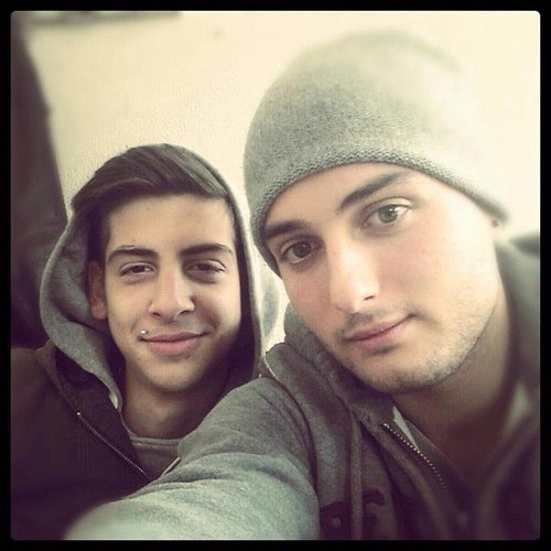 natashikara's profile picture. Если деньги пахнут, значит они есть…