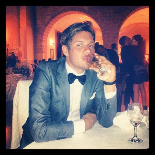 romanabaka's profile picture. Если ты AnasMusso жить рядом со школой и все равно опаздывать6 ДА ЛЕГКО