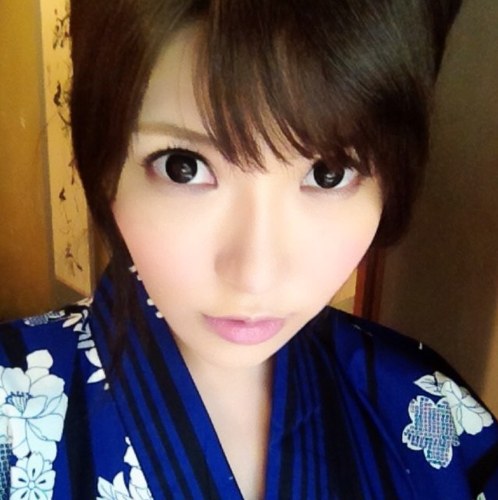 this accout is non-used. the new account is ...
新しいアカウントは こちら
这个帐号没使用 新的帐号

 @AnriOkita_real