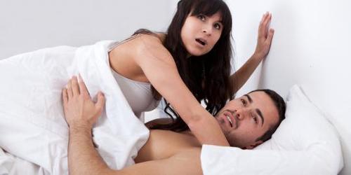 Membahas dan menceritakan cerita sex dari dunia nyata ke dunia maya