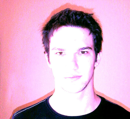 Vi4n_Smith's profile picture. I share my birthday with @Oprah and my sense of humor with @TheEllenShow  oh and my food,I share that with no one.