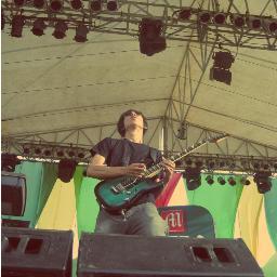 Ga ada yang lebih asik selain musik