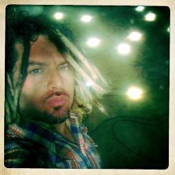 Guitarist,Music producer,Sound ingenieer and Mixer..