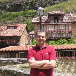 A donde yo voy nadie puede seguirme, pero si me sigues te sigo. Me gusta el cine, la novela histórica y la ópera ... y si es viajando, mejor.