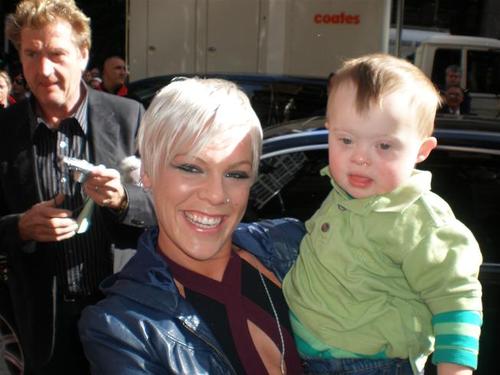 Katetross's profile picture. 