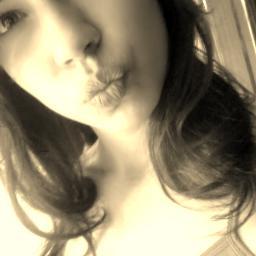 17 anos, capricórniana, Palmerense ♥
http://t.co/K3vnv40x