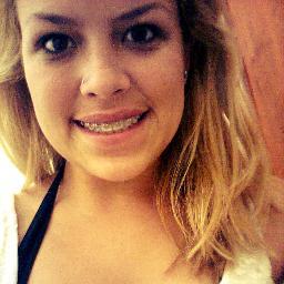 olho no olho,pele com pele mil pensamentos rolando os desejos se revelem ♪