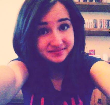 eloviej's profile picture. Follow4aFollow.yeah I'm normal ye wait I'm not and wot?and yeah I'm new to twitter so be nice;)