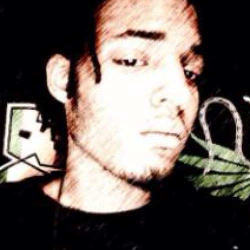 Aye its ya boy Simmie Automatik... the Emcee, the Poet, the Genuis... Fuck with Me!!! #TeamCapricorn #TeamiPhone #TeamSodexo