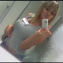 ~ * Kauanática *-* O segredo de tudo é manter a calma ' (8' ~ Segue eeu *-*
 .http://t.co/zpejP14DAZ