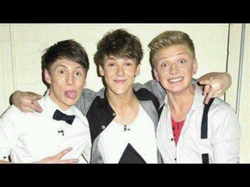 American #3eek~ Brb, getting 3eeky with Micky, Greg, and Dan. ✌