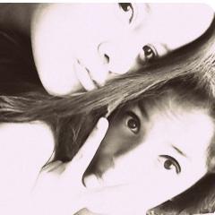 ♥Stay Strong♥ #NSN♥
 Cada vez que sientas que la tristeza te persigue, déjala entrar a tu vida, que con ella aprenderás a ser fuerte♥