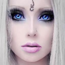 Welcome to my official twitter, my name is Valeria Luckyanova, model and art lover.