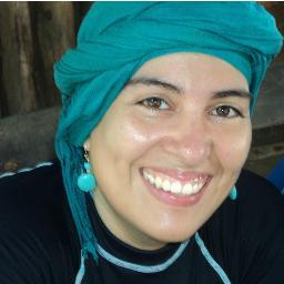 Artista y psicóloga Colombiana,amante de la filatelia y de la vida.
