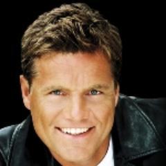 Dieter Günther Bohlen ist ein deutscher Musiker, Musik Produzent, Songwriter und Juror bei Das Supertalent und DSDS (RTL).