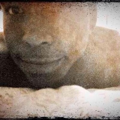 Profile Picture of Yuyyyyy (@bernard_andrews) on Twitter