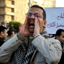 مسؤول التثقيف بالآمانه العامه لشباب الحزب الشيوعي المصري سابقا..‏ناشط يساري حاليا مؤمن أن التغير لن يكون إلا بثورة كاملة تقودها الطبقة العاملة .