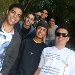 Meu objetivo? Vencer o mundo. Minha arma? A bíblia. Minha munição? O amor. Meu general? Cristo. minha força? O espirito santo. Meu alimento? Jesus na eucaristia