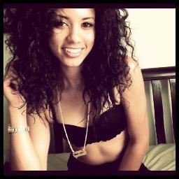 Swagga to the fullest, live life, SOLTERA, Dominicana y Brazilan,!!!! Soy Trankilaa :)   Tirame por akiii Muahhzzz