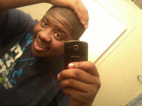 - Class of 2016
- #TeamSteelers all day! 
Follow me & my sis @Zyions__Mommy 
` shell am I righttt!