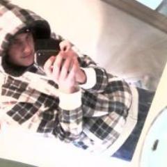 my name is; brandon walker. i like to text. im SINGLE!! hell yeah.... ummm idk..... thats it. have a great day...