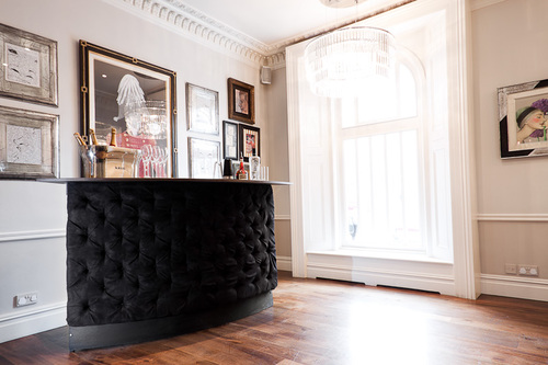 Party without a bar is not a party !
Sales@meyebarlondon.com