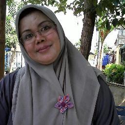 i was a vocational teacher NurulHuda-Baros l you have call me : mamam l beloved daughter @RofidiyanahRD (งˆ▽ˆ)ง
