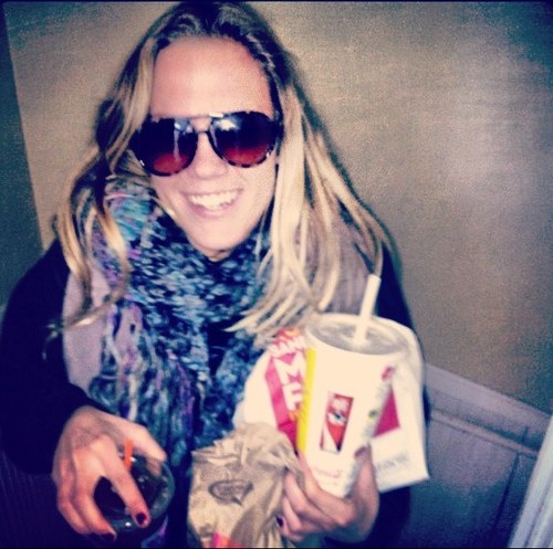 livvvvitup's profile picture. What are you saying about?