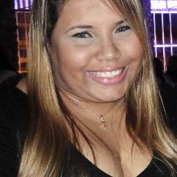 Sou a melhor amiga que você pode ter, mas a pior inimiga! Afinal, sou escorpiana, mas meu veneno é doce, juro, ele causa apenas ataques de chiliquinho! :)