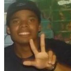 - Alegre, Feliz, Determinado, Sonhador, Guerreiro, Parceiro, Boleiro, Ousado, Corintiano e Filho de #DEUS
