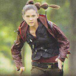 As the icy killer from 2,its my job to bring your life to an end,and ill be sure to make it painful,even though i just have one tiny knife.{THG Rp}