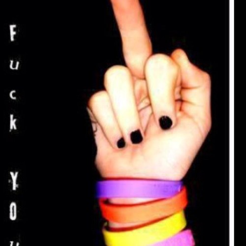 CarlitosSweet1's profile picture. Te doy un mal consejo? Mas sabe el diablo por viejo que por diablo