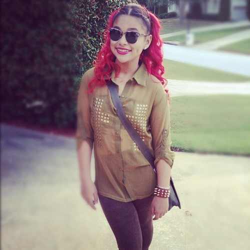 Lourdes ; Single ; You're still reading, aww you must care! Follow me! *parody*