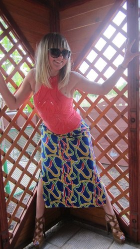 karolncoggins32's profile picture. I think that little by little I'll be able to solve my problems and survive.