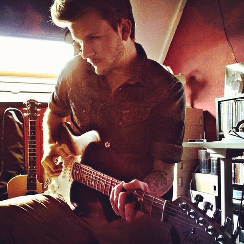 Singing Artist | Debut album 'A Brand New Life' on iTunes now | 
Songwriter at BMG Rights Management