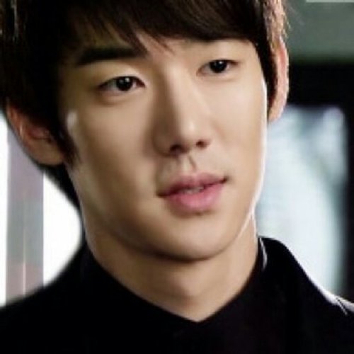 Yeonseok411_b's profile picture. [89.04.11] 유연석 '봇' 입니다 :) 
팬서비스를 목적으로 한 봇입니다. 
생성일 ( 12.11.10~ )