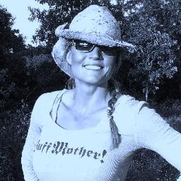 hard working girl #entrepreneur #seo #ceo