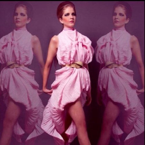 MODA con sello Venezolano por @jesusonson 
Follow us on Instragram:welovejg