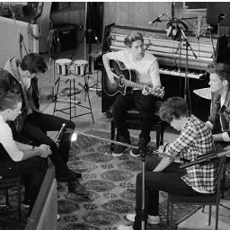 26/05/2013 - One Direction in Portugal ♥