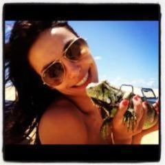 Ola,amores esse twitter e um fa club da @melfronckowiak vc ficar sabendo de tudo d mel beijos amores