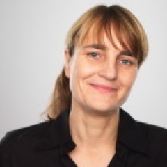 Langjährige Erfahrung in Finanz- und Unternehmenskommunikation, CSR- und Nachhaltigkeitsthemen, Corporate Design, Ausstellungs- und Messekonzepte.