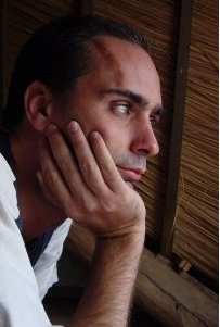 Agente Inmobiliario. Informático en Administración Pública. Analista en Computación. Estudiante de Ingeniería.  Amante de los deportes. Filosofía Oriental