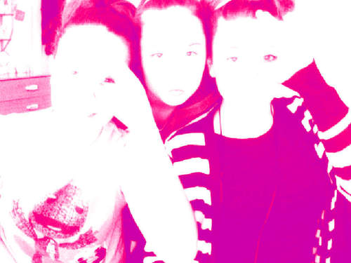 heyy people 3 3 3 how you doin !! :P
