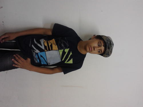 a vida e um teste so vençe os fortes! so skaitista so classificado po muitos como vida loka e meu apelido e playb este sou eu !D=