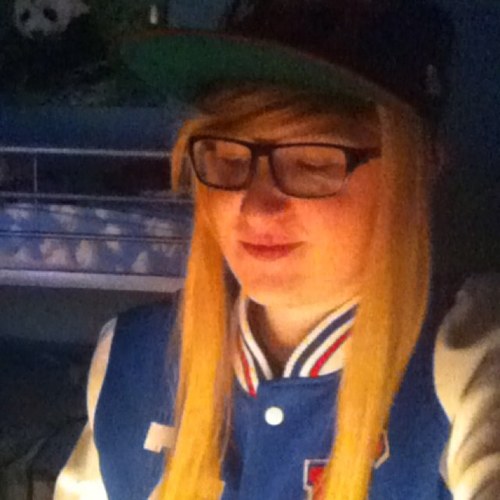 Hi I'm Ariane(: I don't know what to say but I love Luke Bylik :D And Follow my friend @haaaarrystyles. #FollowBack