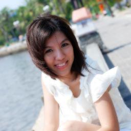 I am just a simple girl, love photography and that's it