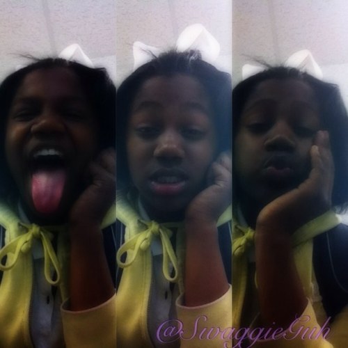 Fck a bio yhu click the FOLLOW BUTTON then ill FOLLOW YHU bacc ♥