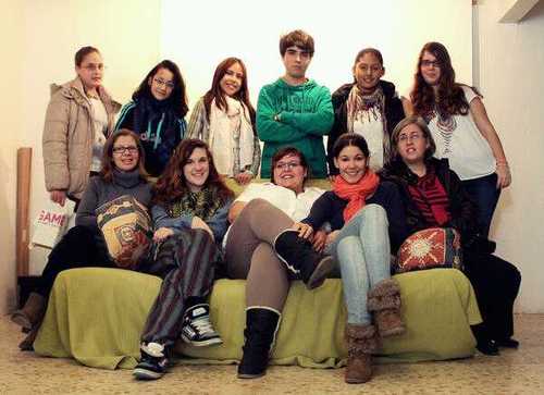 Palbarrio's profile picture. El teatro no puede desaparecer, porque es el único arte donde la humanidad se enfrenta a si misma